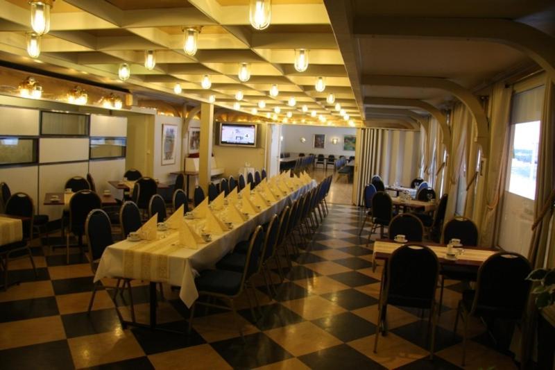 Motel Larvik Rødbøl エクステリア 写真